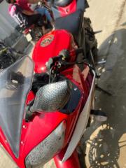 YAMAHA R15 V2